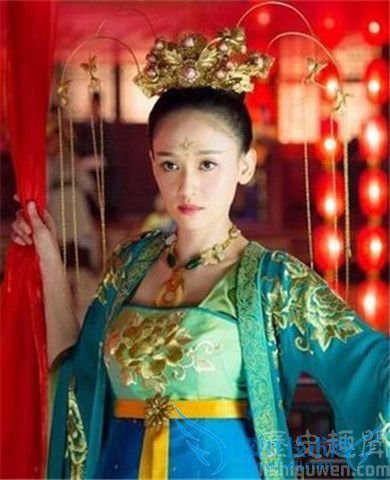 东方不败原名叫什么 东方不败的武器是什么 东方不败原名叫什么 东方不败的武器是什么