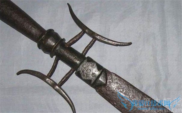 凤翅镏金镗图片 凤翅镏金镗图片