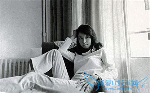 三毛是谁 三毛的作品有哪些 三毛是谁 三毛的作品有哪些