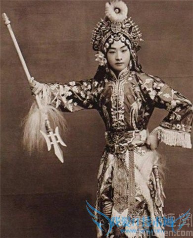 程砚秋的简介 程砚秋是怎么死的 程砚秋的简介 程砚秋是怎么死的