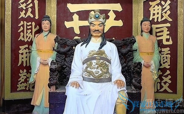 李元昊雕像图片 李元昊雕像图片