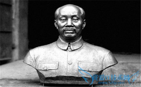 董必武的故事 董必武的诗词有哪些 董必武的故事 董必武的诗词有哪些