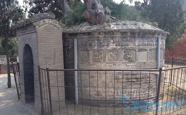 位于韩城的司马迁衣冠冢 位于韩城的司马迁衣冠冢