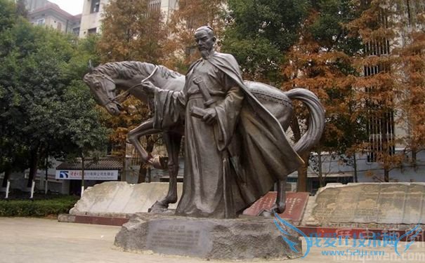 爱国词人辛弃疾雕塑 爱国词人辛弃疾雕塑