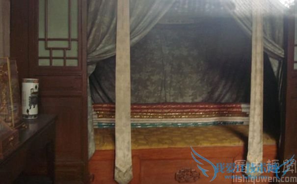 嘉庆帝死在烟波致爽殿这张床 嘉庆帝死在烟波致爽殿这张床