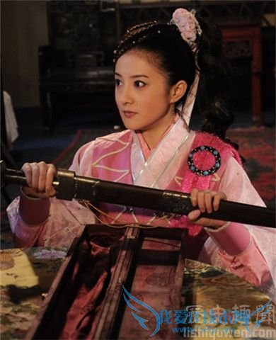 金铭版展昭老婆剧照 金铭版展昭老婆剧照