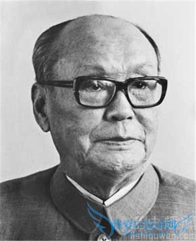 乌兰夫的事迹 乌兰夫的妻子是谁 乌兰夫的事迹 乌兰夫的妻子是谁