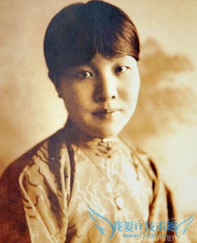 冰心年轻时的照片 冰心年轻时的照片