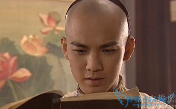 纳兰容若的简介 纳兰容若的爱情 纳兰容若的简介 纳兰容若的爱情