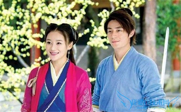 令狐冲究竟爱谁 令狐冲到底爱上任盈盈了吗 令狐冲究竟爱谁 令狐冲到底爱上任盈盈了吗