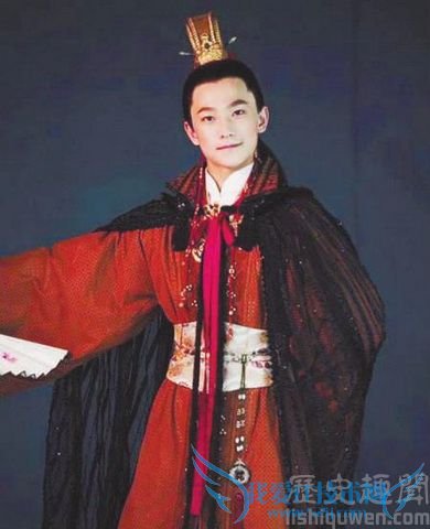 杨洋贾宝玉剧照 杨洋贾宝玉剧照