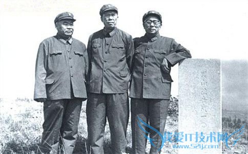 梁兴初的简历 梁兴初与梁光烈的关系如何 梁兴初的简历 梁兴初与梁光烈的关系如何