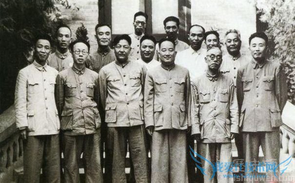 马文瑞的简历 马文瑞的子女 马文瑞的简历 马文瑞的子女