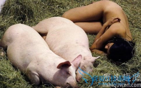 行为艺术.jpg 行为艺术.jpg