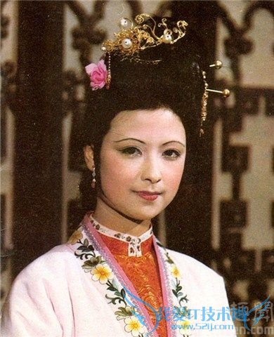 贾琏偷娶尤二姐 王熙凤逼死尤二姐 贾琏偷娶尤二姐 王熙凤逼死尤二姐