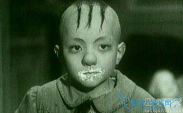 《三毛流浪记》剧照 《三毛流浪记》剧照