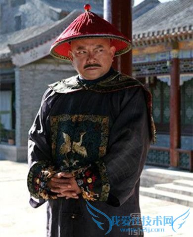 电视剧《铁齿铜牙纪晓岚》和珅剧照 电视剧《铁齿铜牙纪晓岚》和珅剧照