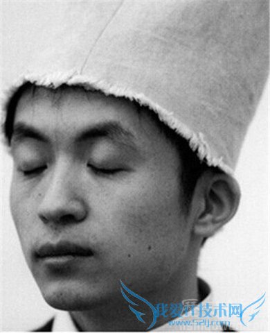 顾城为什么戴帽子 顾城杀妻 顾城为什么戴帽子 顾城杀妻