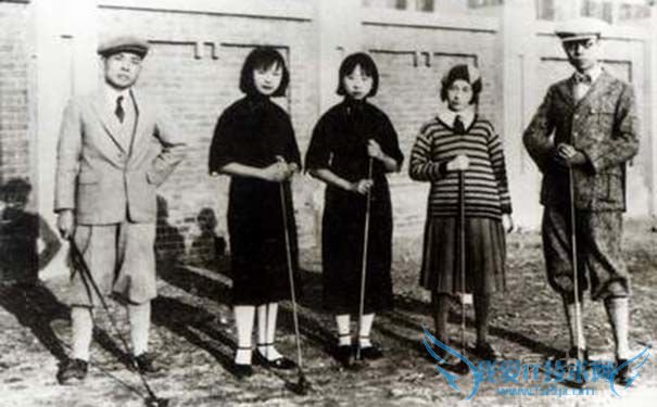 溥仪是如何登基的 后人如何评价溥仪 溥仪是如何登基的 后人如何评价溥仪