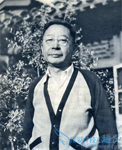 老舍作品的语言风格 老舍有哪些成就 老舍作品的语言风格 老舍有哪些成就