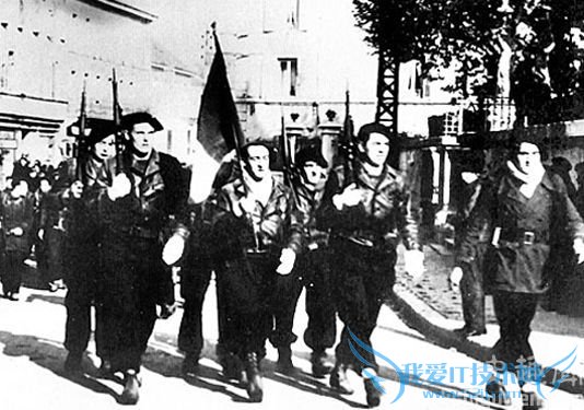 自由法国成立临时政府 自由法国成立临时政府