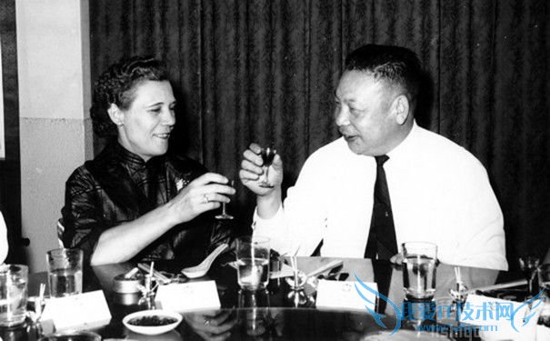 蒋经国有几个妻子 蒋经国身边的女人 蒋经国有几个妻子 蒋经国身边的女人