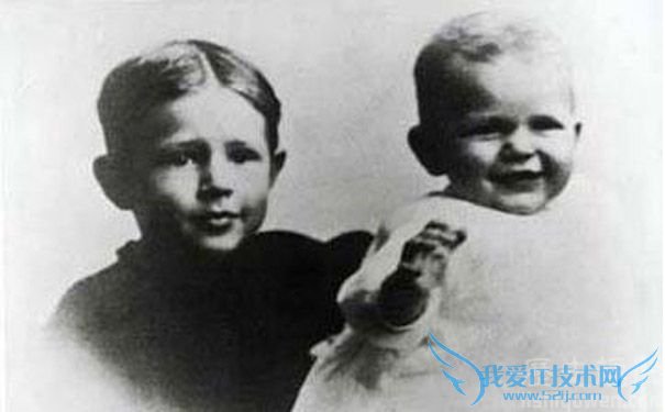 丘吉尔和弗莱明.jpg 丘吉尔和弗莱明.jpg