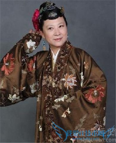 邢夫人帮贾赦纳妾 邢夫人尤氏是什么关系 邢夫人帮贾赦纳妾 邢夫人尤氏是什么关系