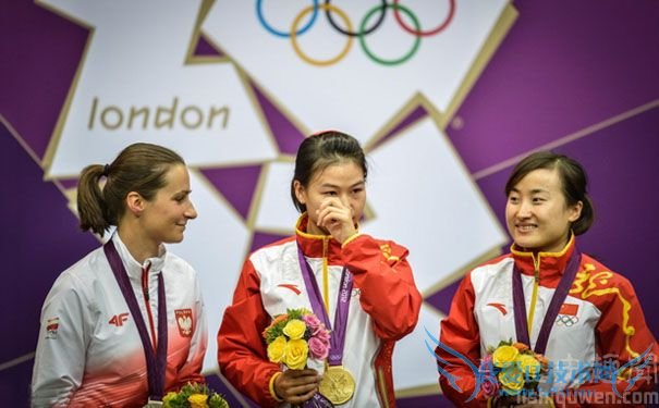射击选手易思玲获伦敦奥运会首金 射击选手易思玲获伦敦奥运会首金