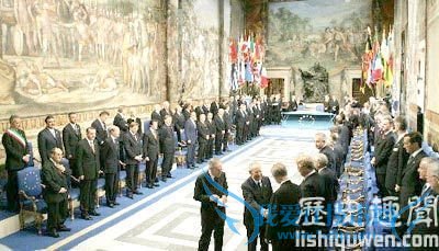 《欧洲防务集团条约》签署 《欧洲防务集团条约》签署