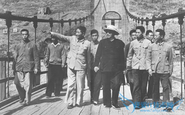 无衔将军程子华的简历 程子华的子女 无衔将军程子华的简历 程子华的子女