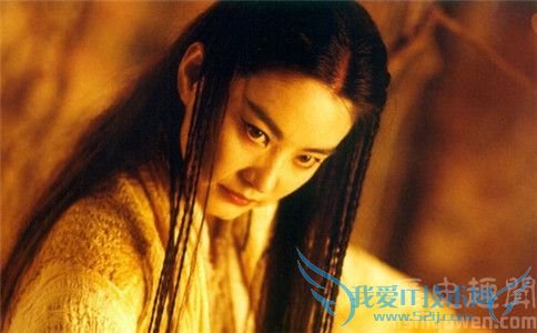 东方不败的女人是谁 东方不败的人性分析 东方不败的女人是谁 东方不败的人性分析