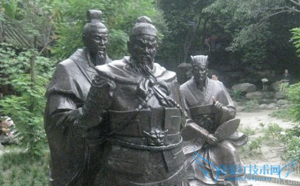 张任雕塑 张任雕塑