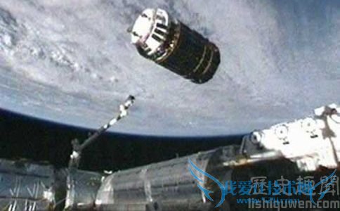 日本太空货运飞船与国际空间站对接 日本太空货运飞船与国际空间站对接