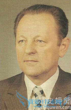 胡萨克就任捷克斯洛伐克总统 胡萨克就任捷克斯洛伐克总统