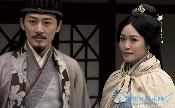 《回到三国》诸葛亮与黄月英剧照 《回到三国》诸葛亮与黄月英剧照