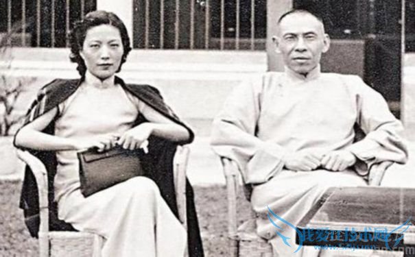 杜月笙和孟小冬合影 杜月笙和孟小冬合影