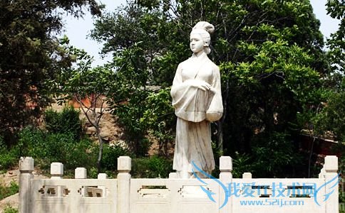 孟姜女石像 孟姜女石像