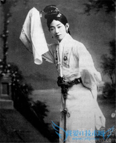 梅兰芳的眼睛怎么了 梅兰芳蓄须的故事 梅兰芳的眼睛怎么了 梅兰芳蓄须的故事