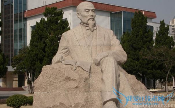 张謇的石雕.jpg 张謇的石雕.jpg