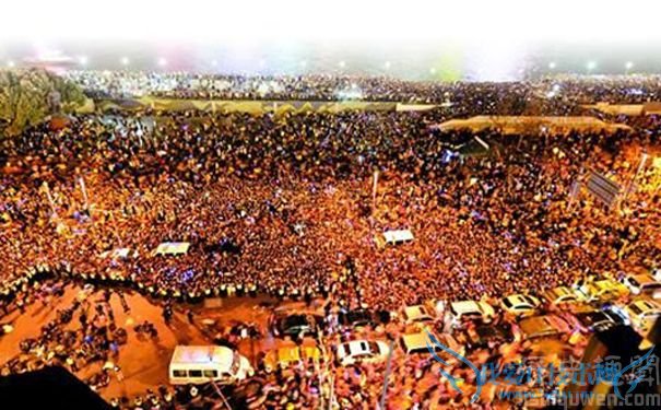 上海外滩踩踏事件 上海外滩踩踏事件