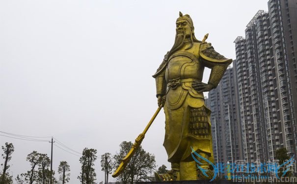 广场上的关羽 广场上的关羽