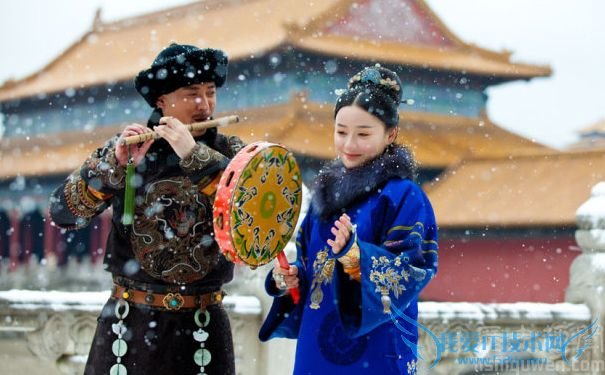 多尔衮和孝庄雪中浪漫.jpg 多尔衮和孝庄雪中浪漫.jpg