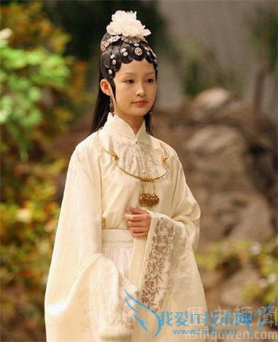 薛宝钗的前世是什么 薛宝钗的身世是怎样的 薛宝钗的前世是什么 薛宝钗的身世是怎样的