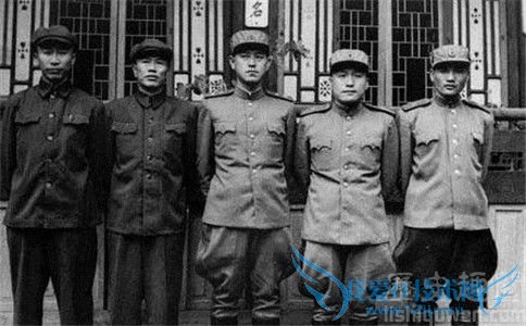 解方为什么只授少将 对解方的评价 解方为什么只授少将 对解方的评价