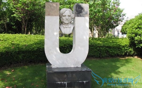 法拉第的简介 法拉第蜡烛的故事 法拉第的简介 法拉第蜡烛的故事