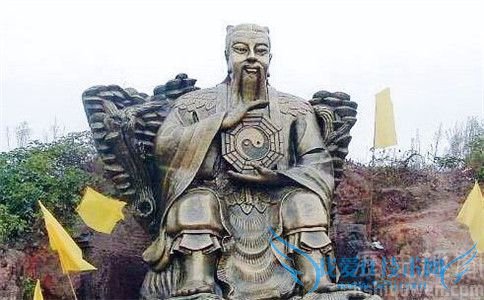 伏羲雕像 伏羲雕像