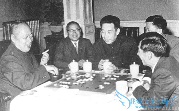 陈毅是如何读书下棋的 陈毅的诗词欣赏 陈毅是如何读书下棋的 陈毅的诗词欣赏