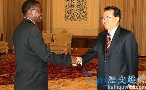 中国与苏里南共和国建交 中国与苏里南共和国建交