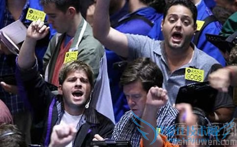 因国际油价上涨游行 因国际油价上涨游行